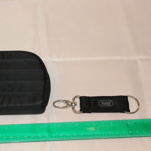 Lug bundle: small black pouch/coin purse and 2 key chains - Picture 3 of 5